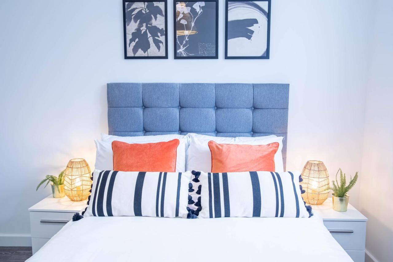 Luxury Apartments Available Next To Train Station - The Wallgate Apartments Wigan - Free Parking Екстер'єр фото