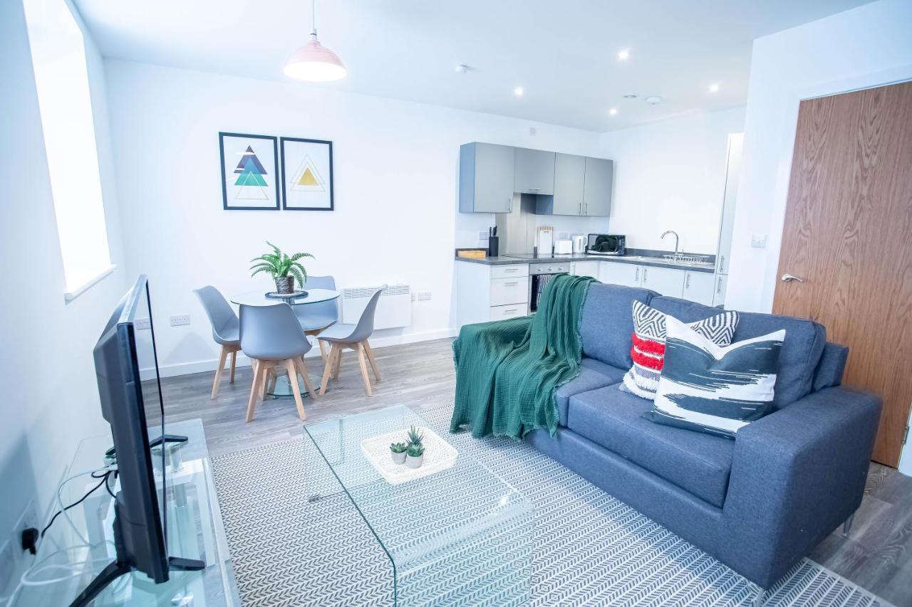 Luxury Apartments Available Next To Train Station - The Wallgate Apartments Wigan - Free Parking Екстер'єр фото