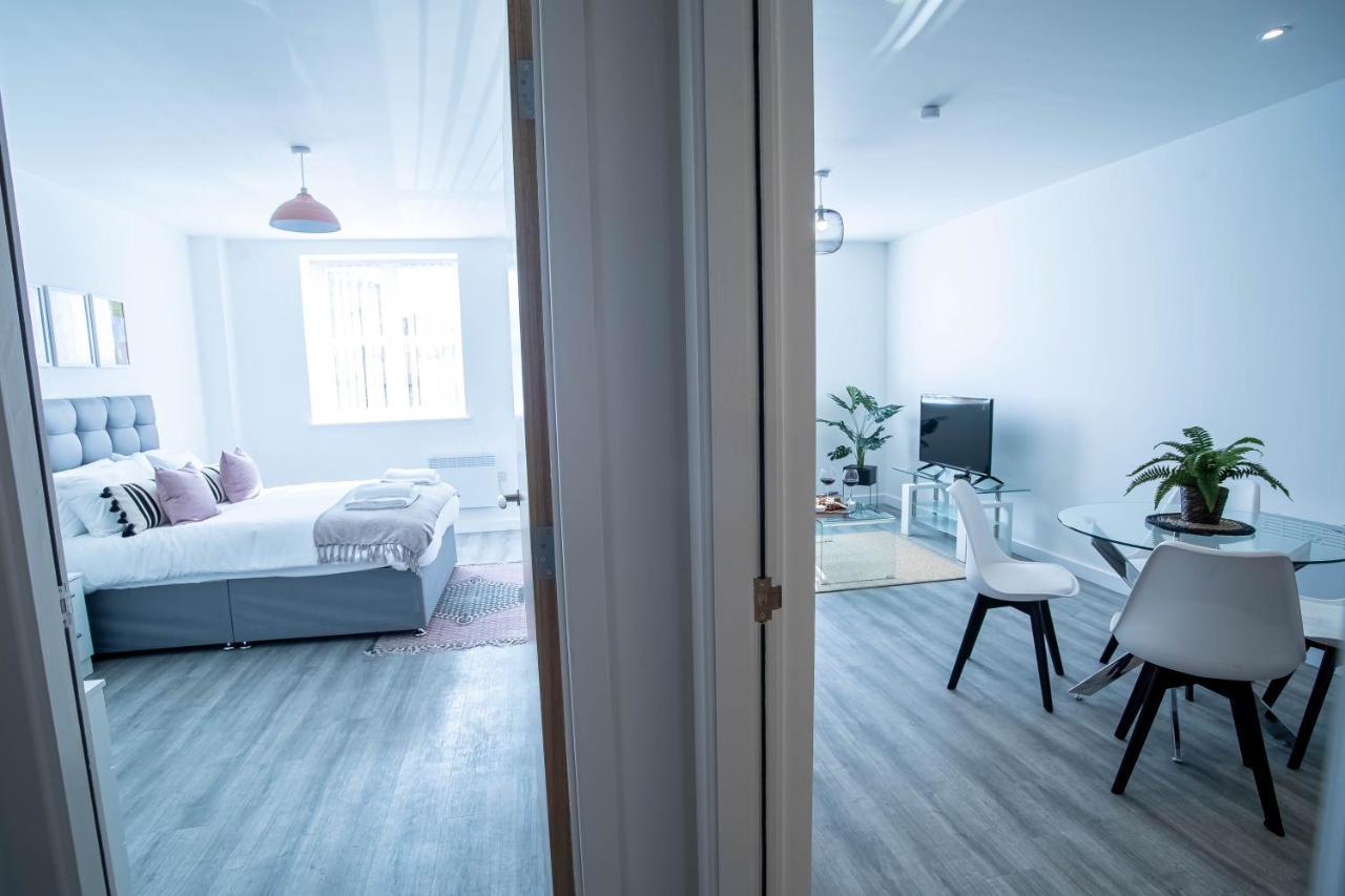 Luxury Apartments Available Next To Train Station - The Wallgate Apartments Wigan - Free Parking Екстер'єр фото
