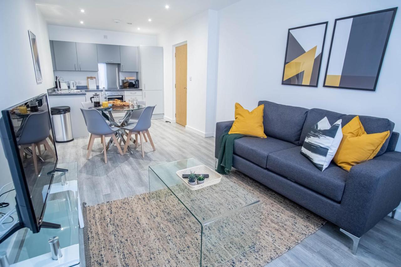 Luxury Apartments Available Next To Train Station - The Wallgate Apartments Wigan - Free Parking Екстер'єр фото