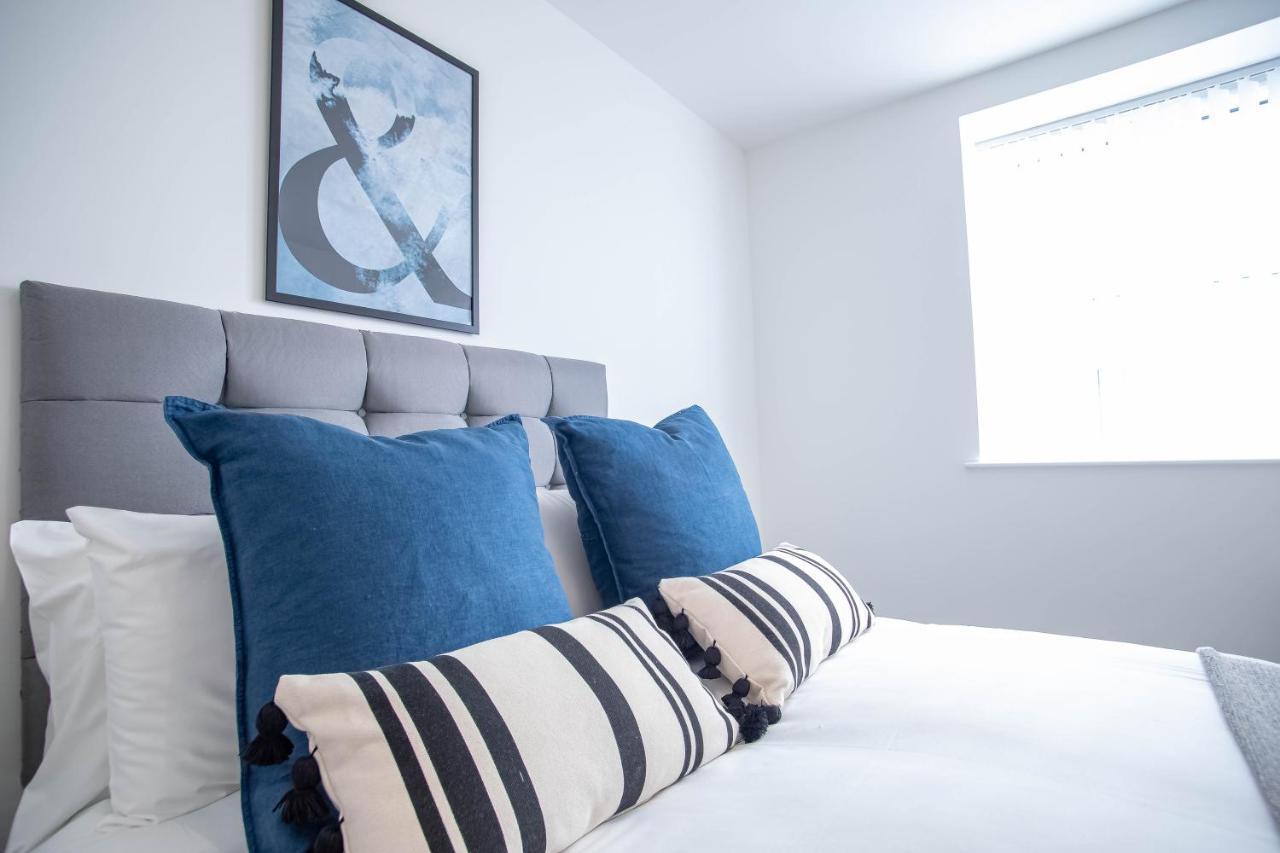 Luxury Apartments Available Next To Train Station - The Wallgate Apartments Wigan - Free Parking Екстер'єр фото
