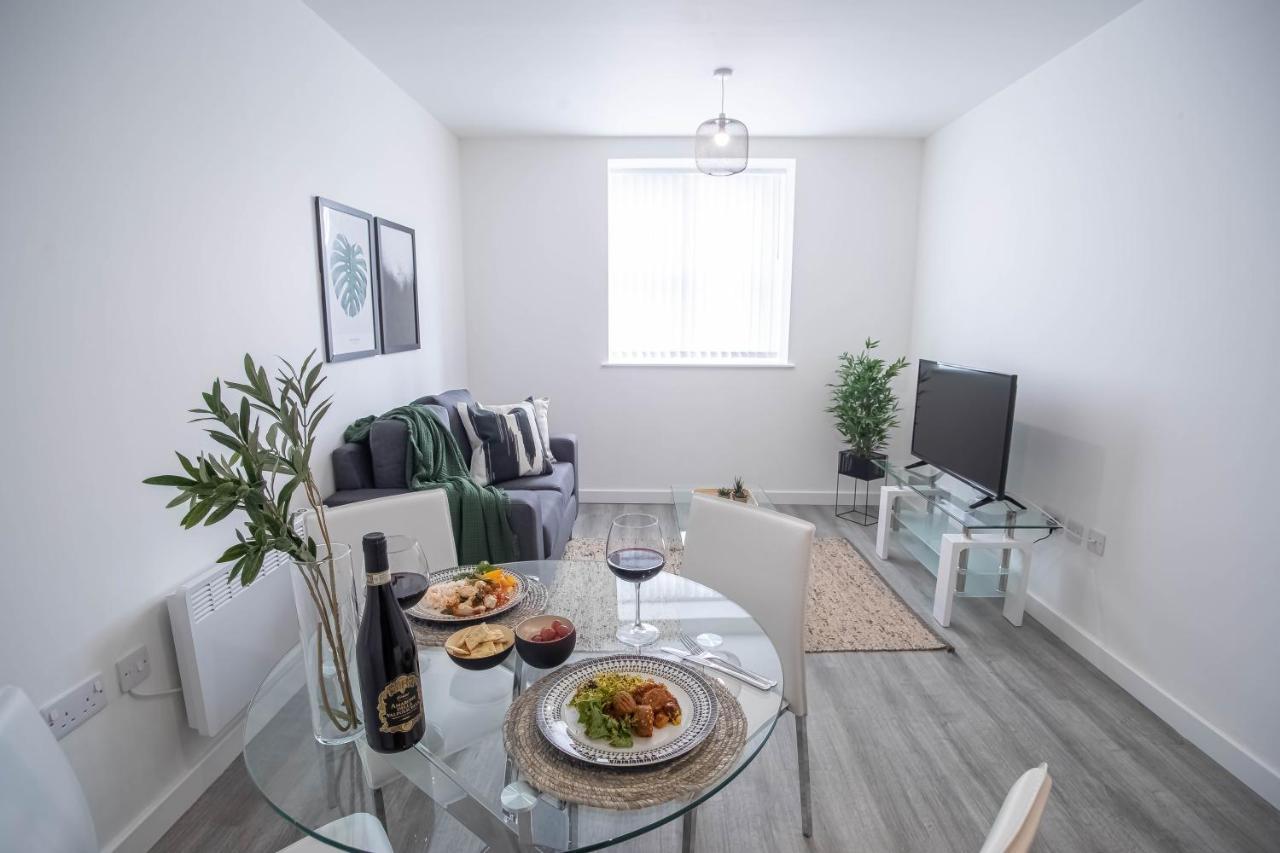 Luxury Apartments Available Next To Train Station - The Wallgate Apartments Wigan - Free Parking Екстер'єр фото